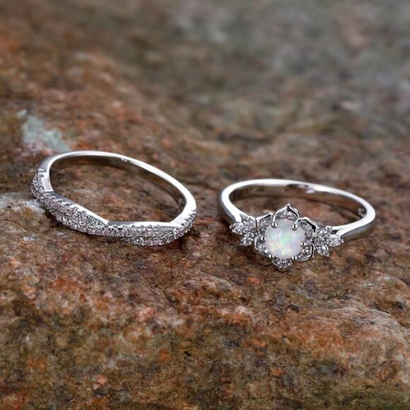 NEW 18k White Gold Opal Ring Set of 2 Stackable Rings - Picture 3 of 6